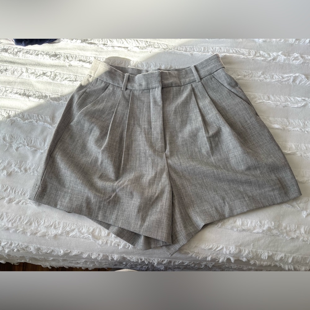 Curve Love A&F Sloane Tailored Short
